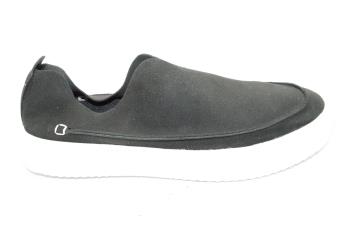 wildcraft sports shoes online